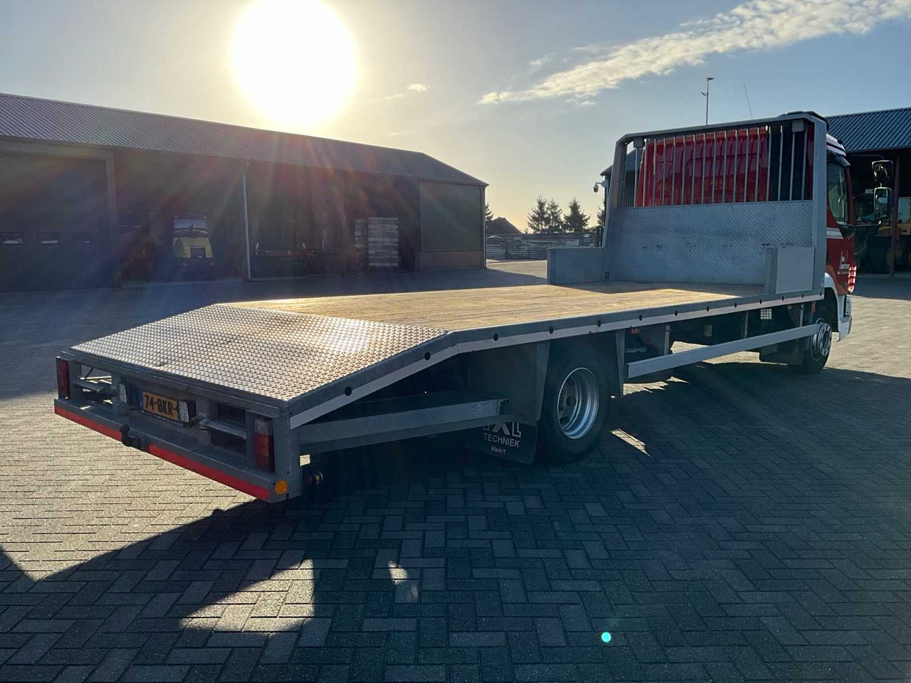 2012 DAF LF 45.220 TRUCK RAMP - Camion: photos 3 2012 DAF LF 45.220 TRUCK RAMP - Camion: photos 3