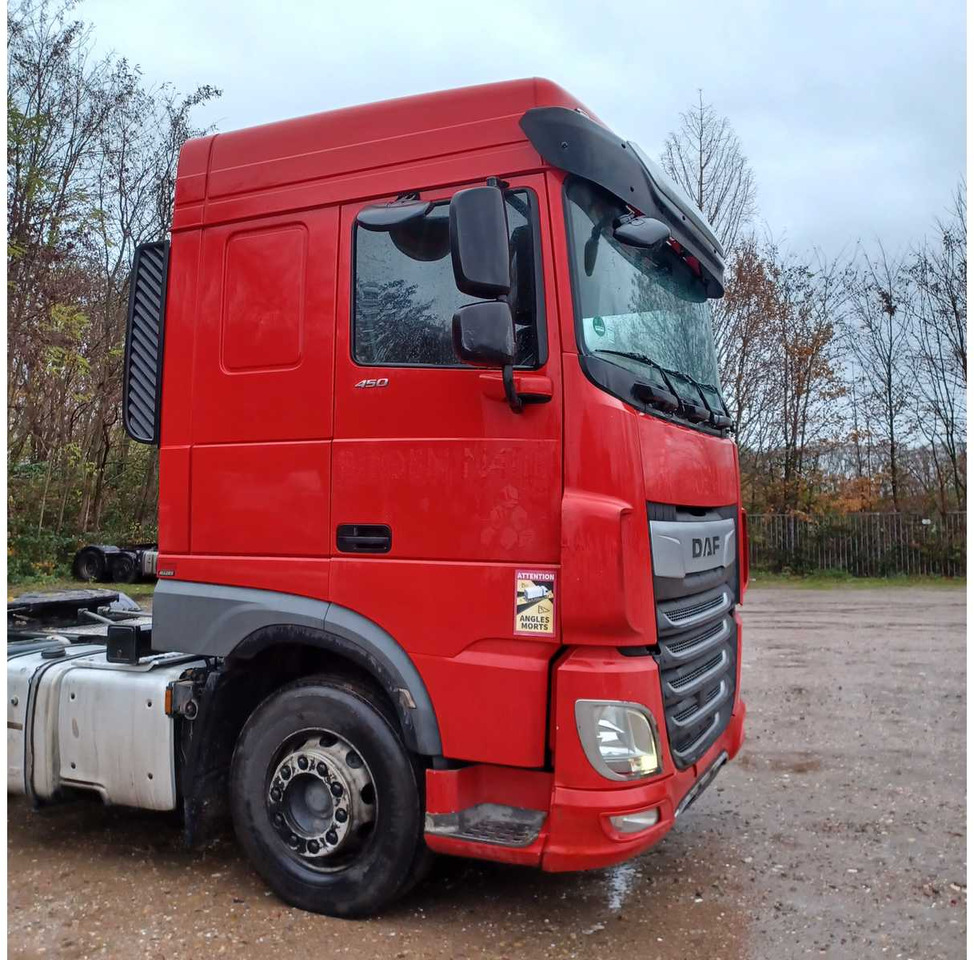 2019 DAF XF 450FTP TRACTOR UNIT (74114-31) - Camion: photos 3 2019 DAF XF 450FTP TRACTOR UNIT (74114-31) - Camion: photos 3