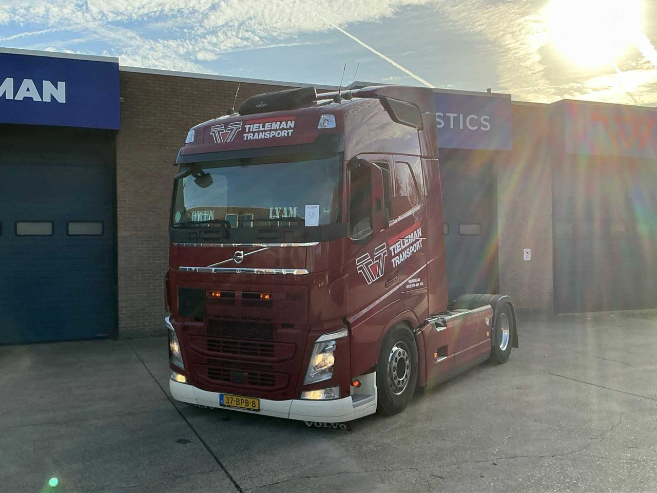 2019 VOLVO FH SEMI-TRAILER TRACTOR - Camion: photos 2 2019 VOLVO FH SEMI-TRAILER TRACTOR - Camion: photos 2