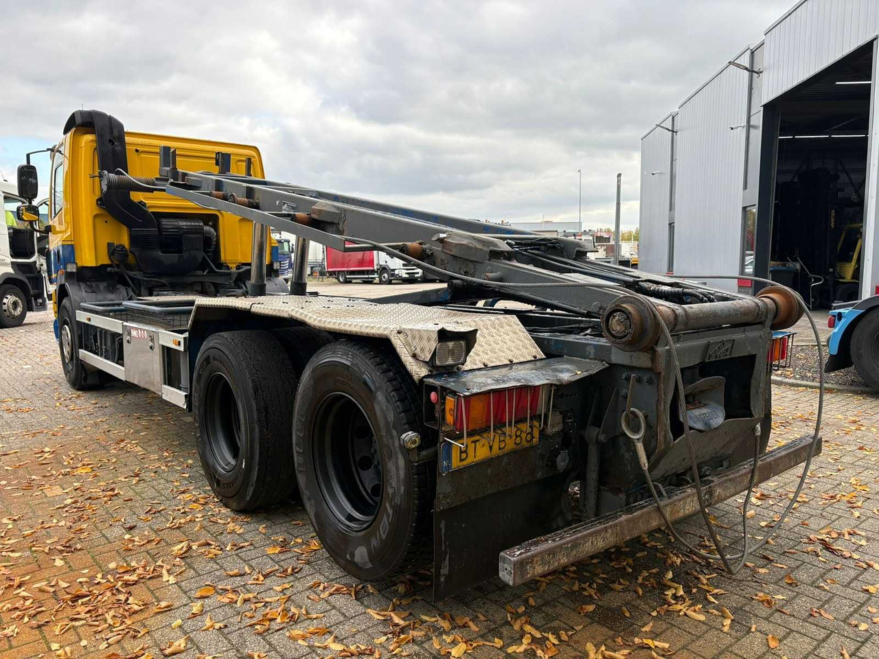 DAF - CF 85 410 - ROPE SYSTEM - CONTAINER TRUCK - Camion: photos 5 DAF - CF 85 410 - ROPE SYSTEM - CONTAINER TRUCK - Camion: photos 5