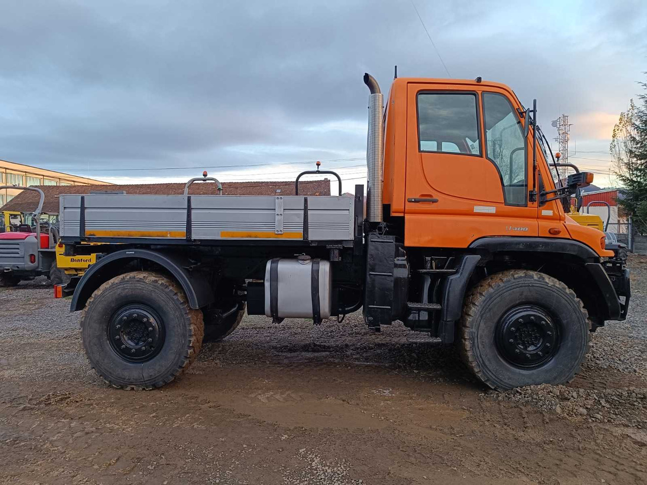 UNIMOG - U 400 - TRUCK - 2001 - Camion: photos 5 UNIMOG - U 400 - TRUCK - 2001 - Camion: photos 5
