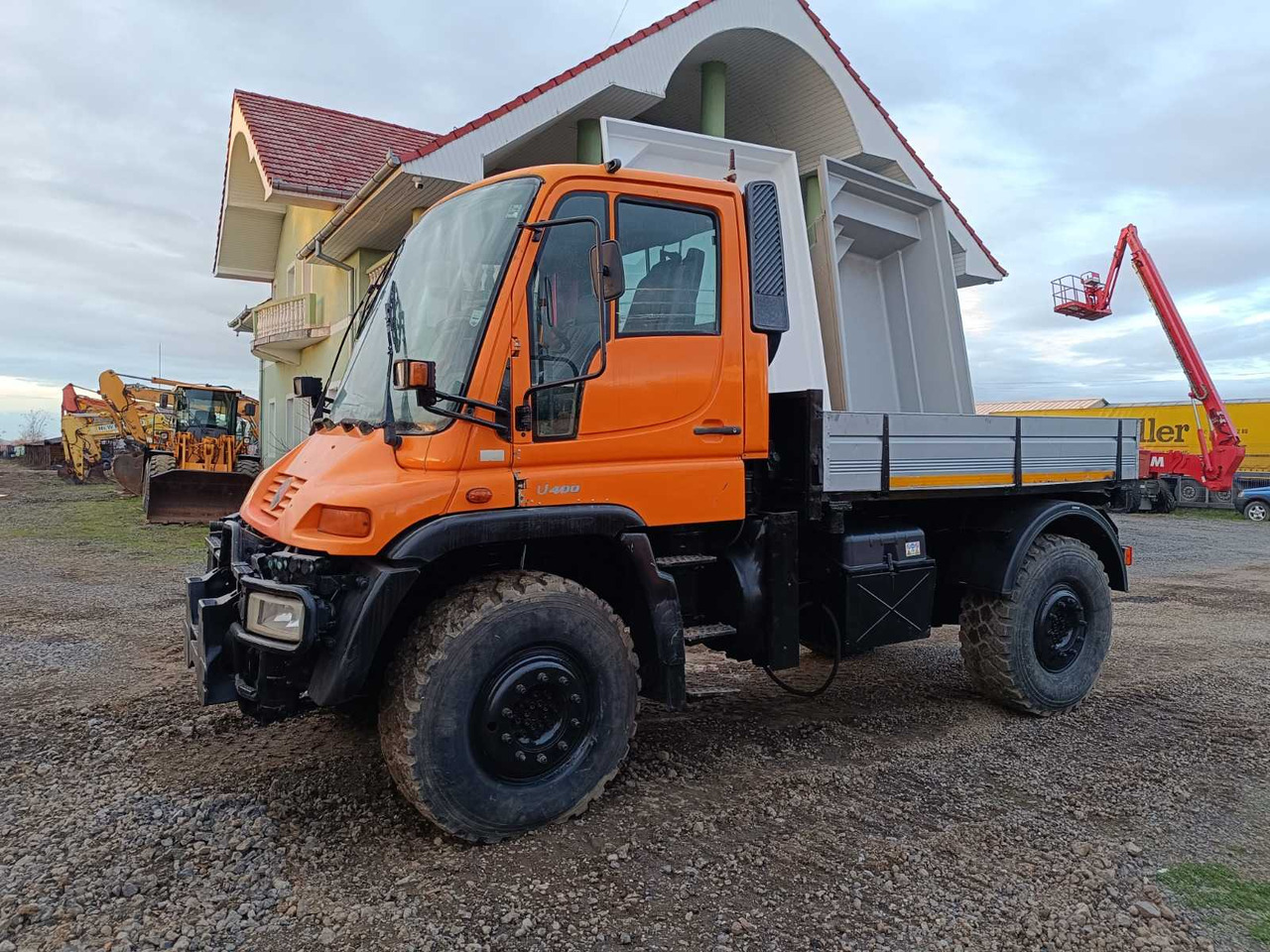 UNIMOG - U 400 - TRUCK - 2001 - Camion: photos 1 UNIMOG - U 400 - TRUCK - 2001 - Camion: photos 1