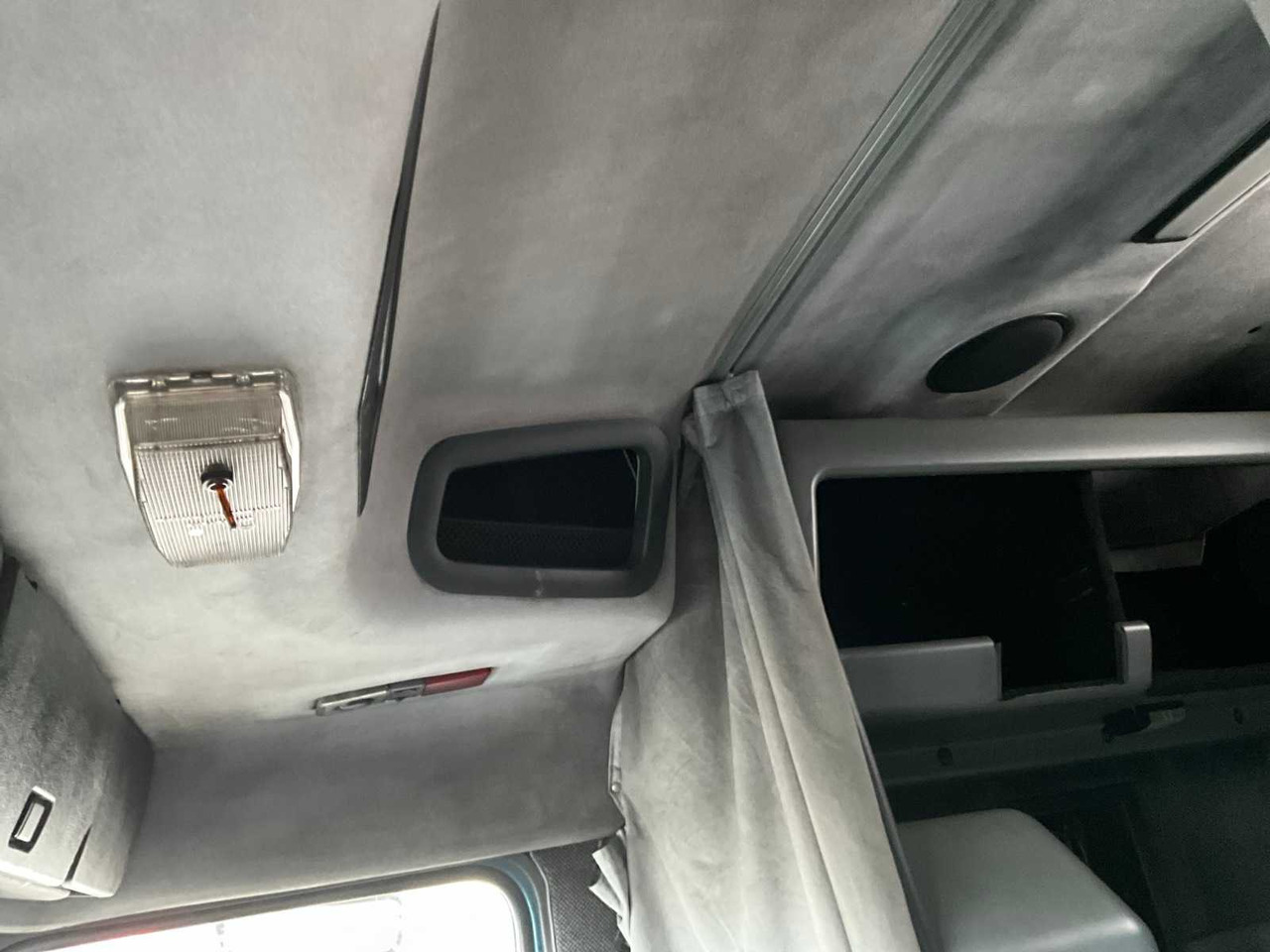 Camion VOLVO - NH 12 - TORPEO 610 - TRUCK -1998: photos 23