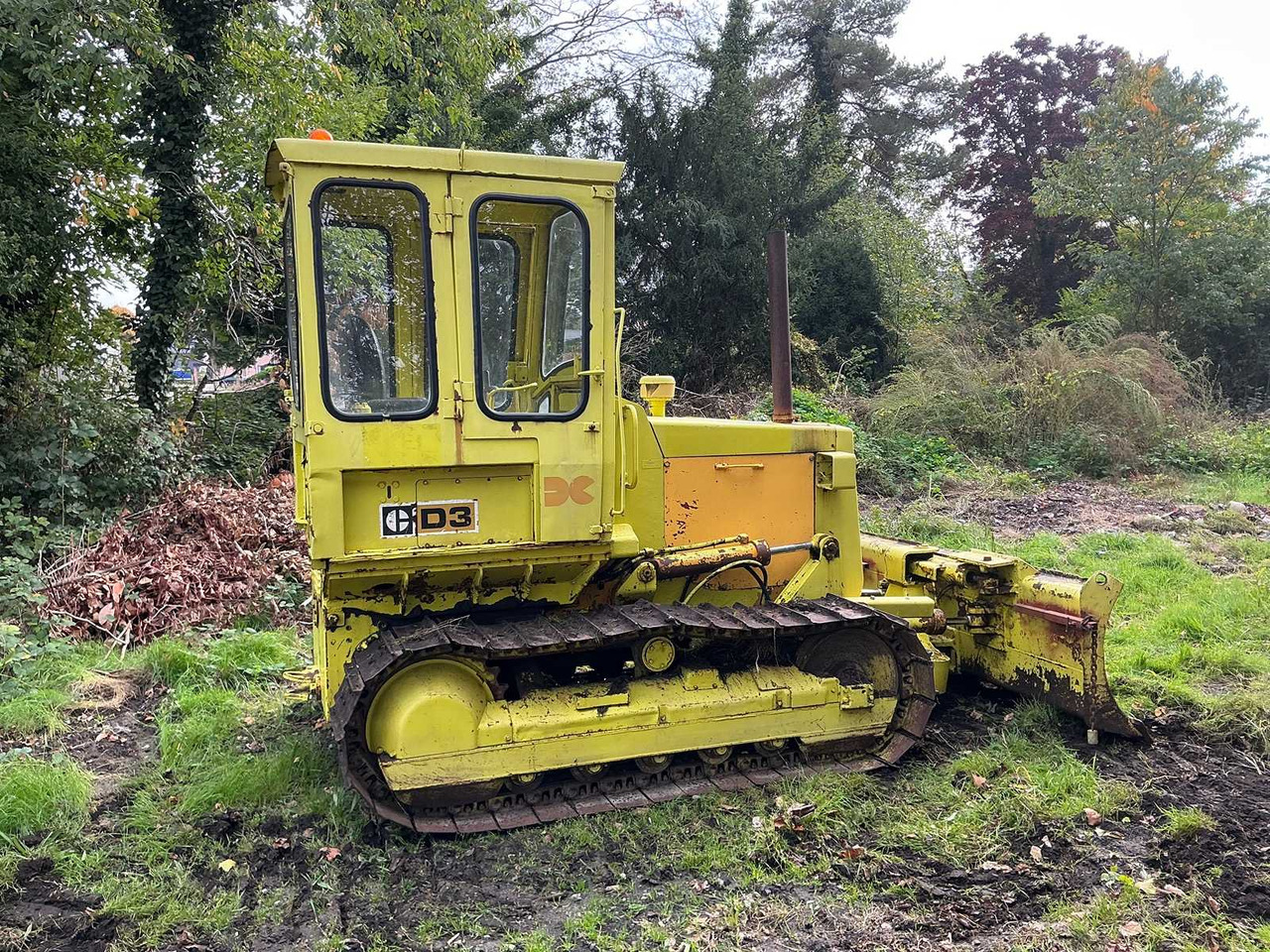 Caterpilar D3 - Bulldozer: photos 5 Caterpilar D3 - Bulldozer: photos 5