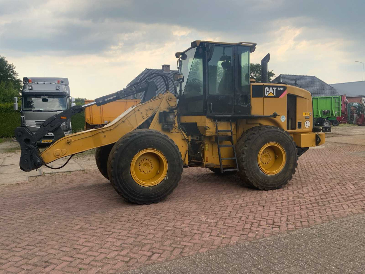 Caterpillar 924H - Chargeuse sur pneus: photos 2 Caterpillar 924H - Chargeuse sur pneus: photos 2