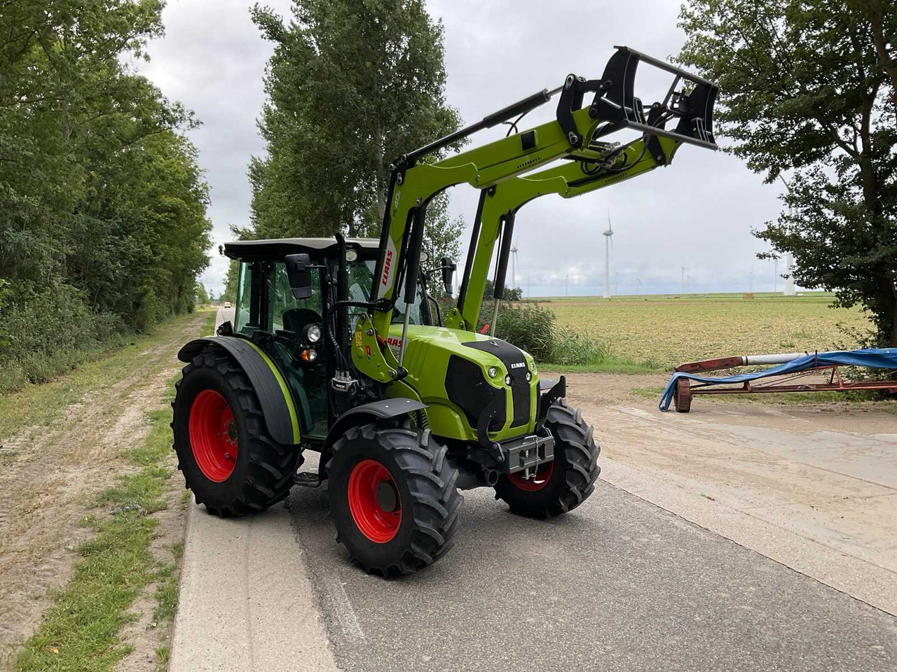 Claas Elios 210 - Tracteur agricole: photos 4 Claas Elios 210 - Tracteur agricole: photos 4