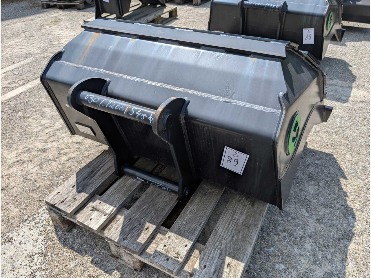 DITCH CLEANING BUCKET 1200MM - GB6-S45 300 LITERS - Chargeuse sur pneus: photos 4 DITCH CLEANING BUCKET 1200MM - GB6-S45 300 LITERS - Chargeuse sur pneus: photos 4