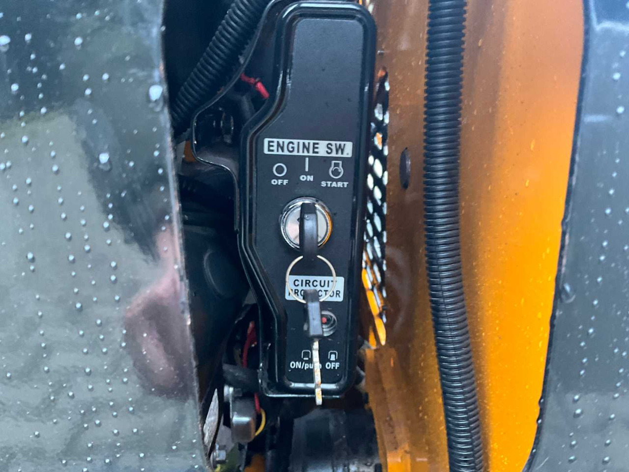 Mini chargeuse DPC HT-320: photos 23