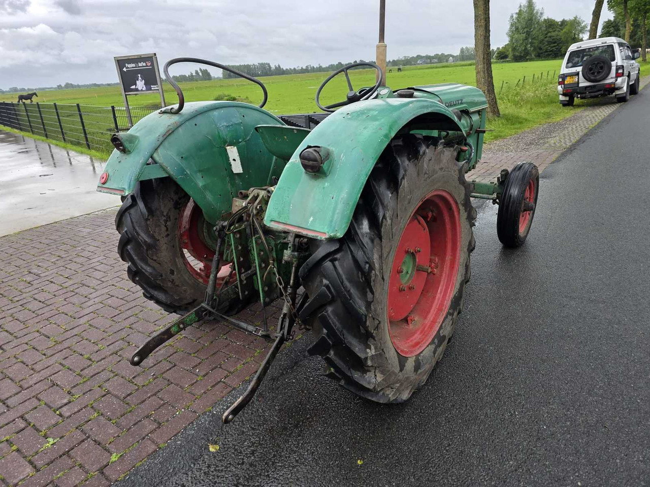 Deutz D40 Turbo - Tracteur agricole: photos 5 Deutz D40 Turbo - Tracteur agricole: photos 5