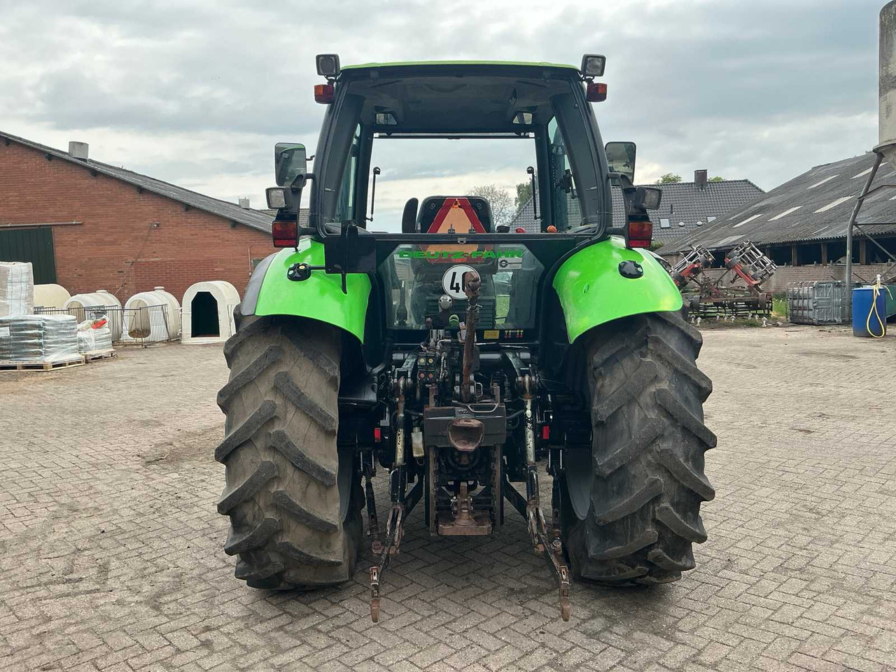 Deutz-fahr Agrotron 100 - Tracteur agricole: photos 4 Deutz-fahr Agrotron 100 - Tracteur agricole: photos 4