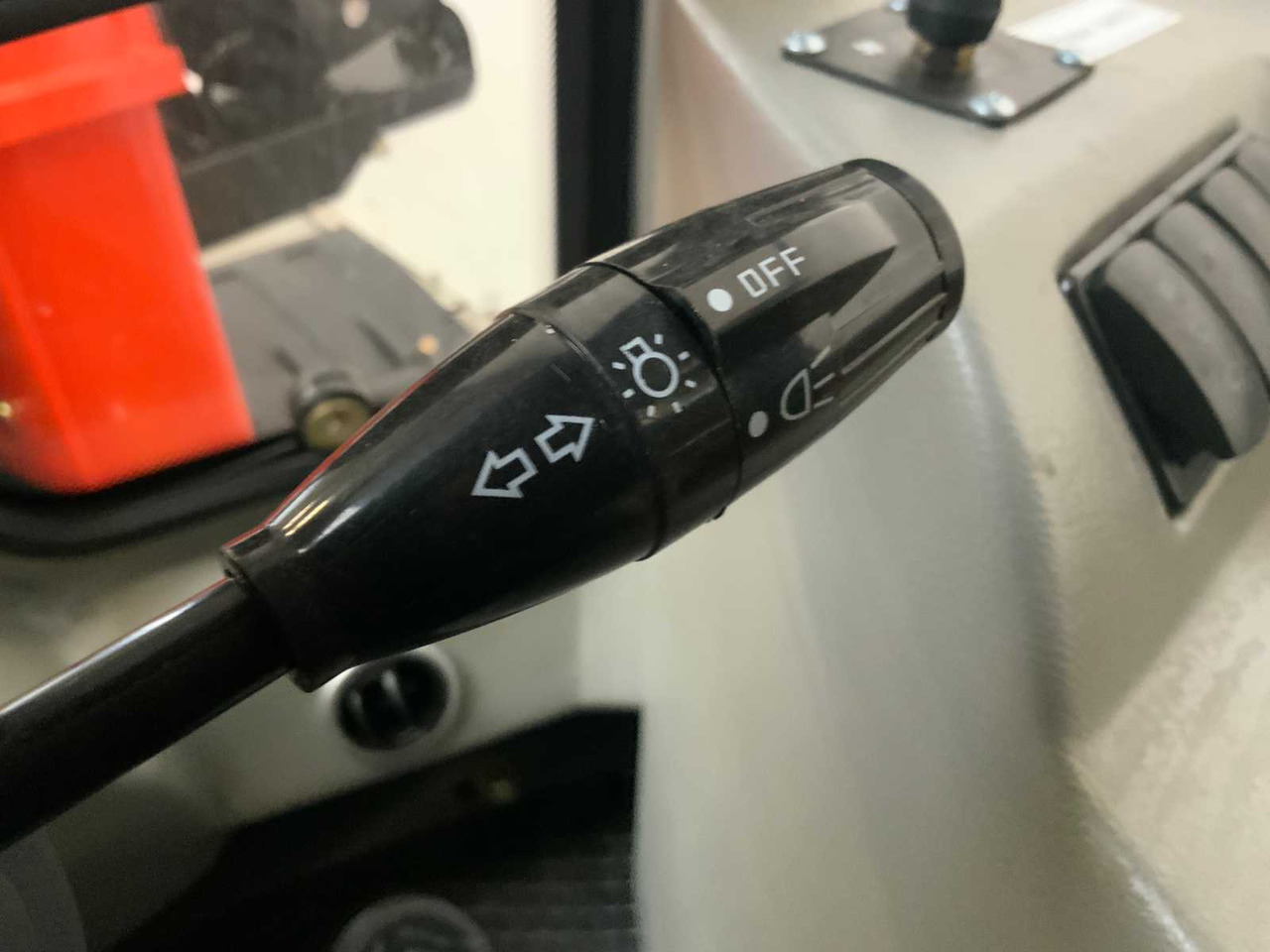 Chargeuse sur pneus EVERUN - 2025 - ER16 - WHEEL LOADER: photos 41 Chargeuse sur pneus EVERUN - 2025 - ER16 - WHEEL LOADER: photos 41