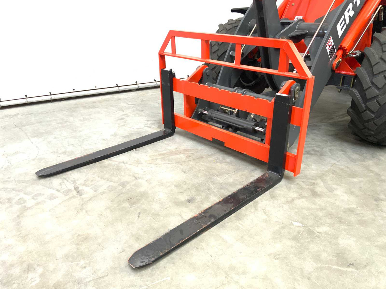 Chargeuse sur pneus EVERUN - 2025 - ER16 - WHEEL LOADER: photos 6 Chargeuse sur pneus EVERUN - 2025 - ER16 - WHEEL LOADER: photos 6