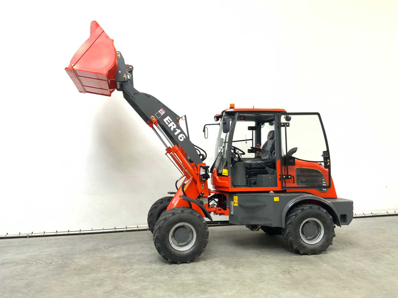 Chargeuse sur pneus EVERUN - 2025 - ER16 - WHEEL LOADER: photos 17 Chargeuse sur pneus EVERUN - 2025 - ER16 - WHEEL LOADER: photos 17