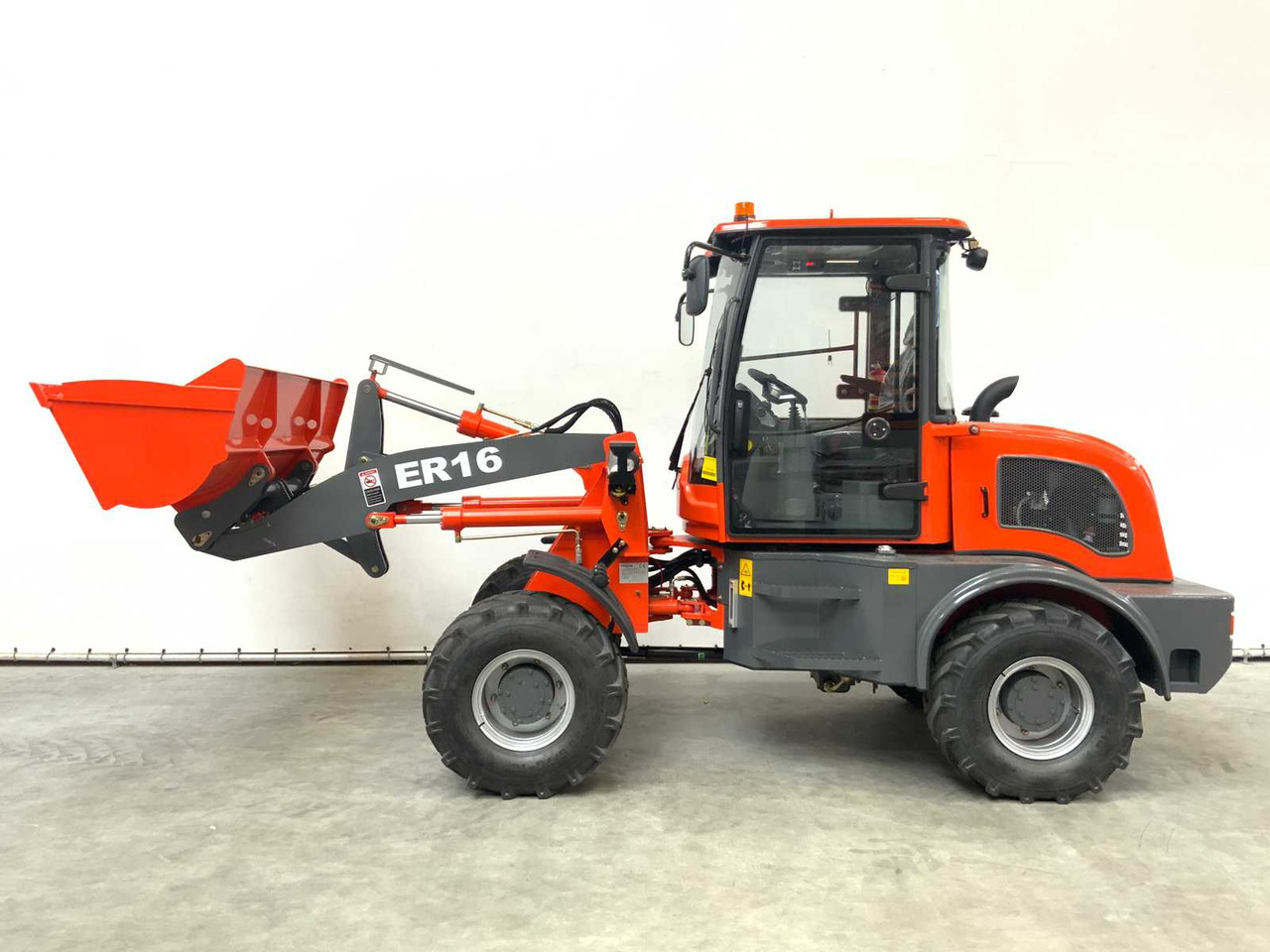 Chargeuse sur pneus EVERUN - 2025 - ER16 - WHEEL LOADER: photos 19 Chargeuse sur pneus EVERUN - 2025 - ER16 - WHEEL LOADER: photos 19