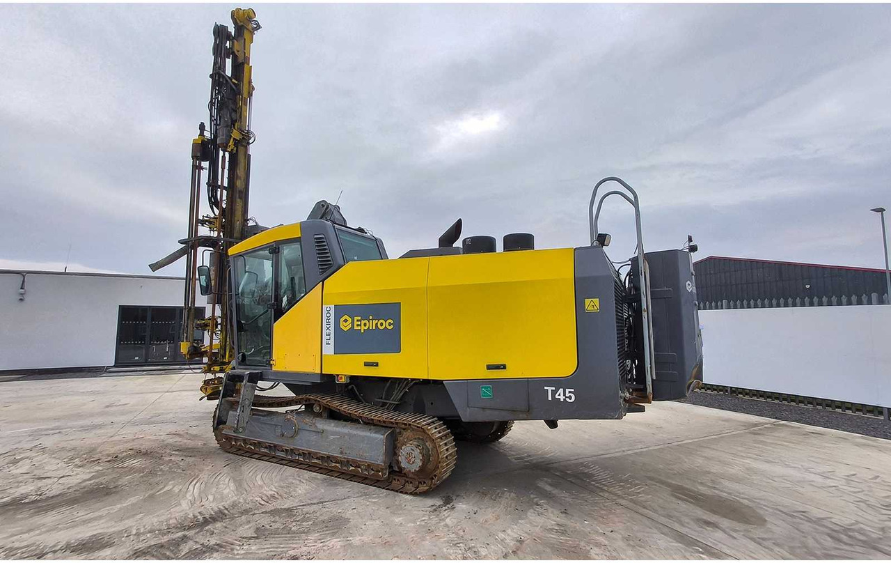 Atlas Copco (Epiroc) FlexiROC T45-11SF - Engins de chantier: photos 2 Atlas Copco (Epiroc) FlexiROC T45-11SF - Engins de chantier: photos 2