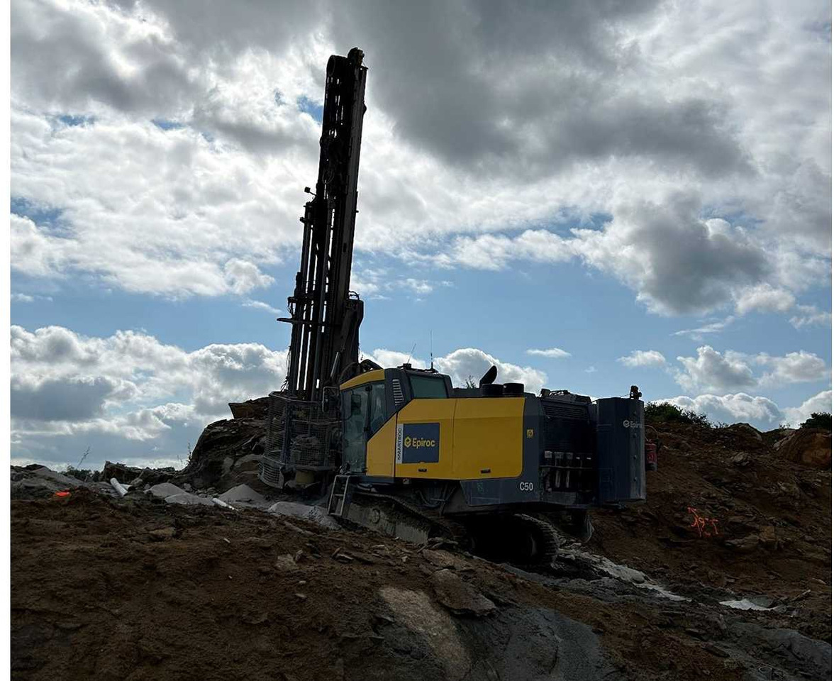 Atlas Copco (Epiroc) SmartROC C50-10SF - Engins de chantier: photos 3 Atlas Copco (Epiroc) SmartROC C50-10SF - Engins de chantier: photos 3