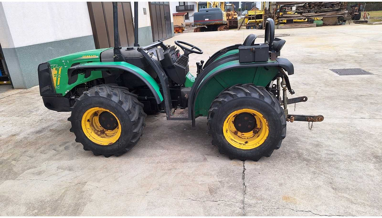 FERRARI - 65 THOR 4X4 - 4-WHEEL DRIVE TRACTOR - 2006 - Tracteur agricole: photos 4 FERRARI - 65 THOR 4X4 - 4-WHEEL DRIVE TRACTOR - 2006 - Tracteur agricole: photos 4