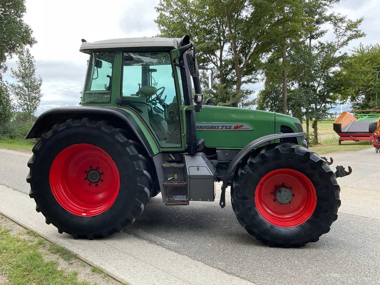 Fendt 712 Vario - Tracteur agricole: photos 5 Fendt 712 Vario - Tracteur agricole: photos 5
