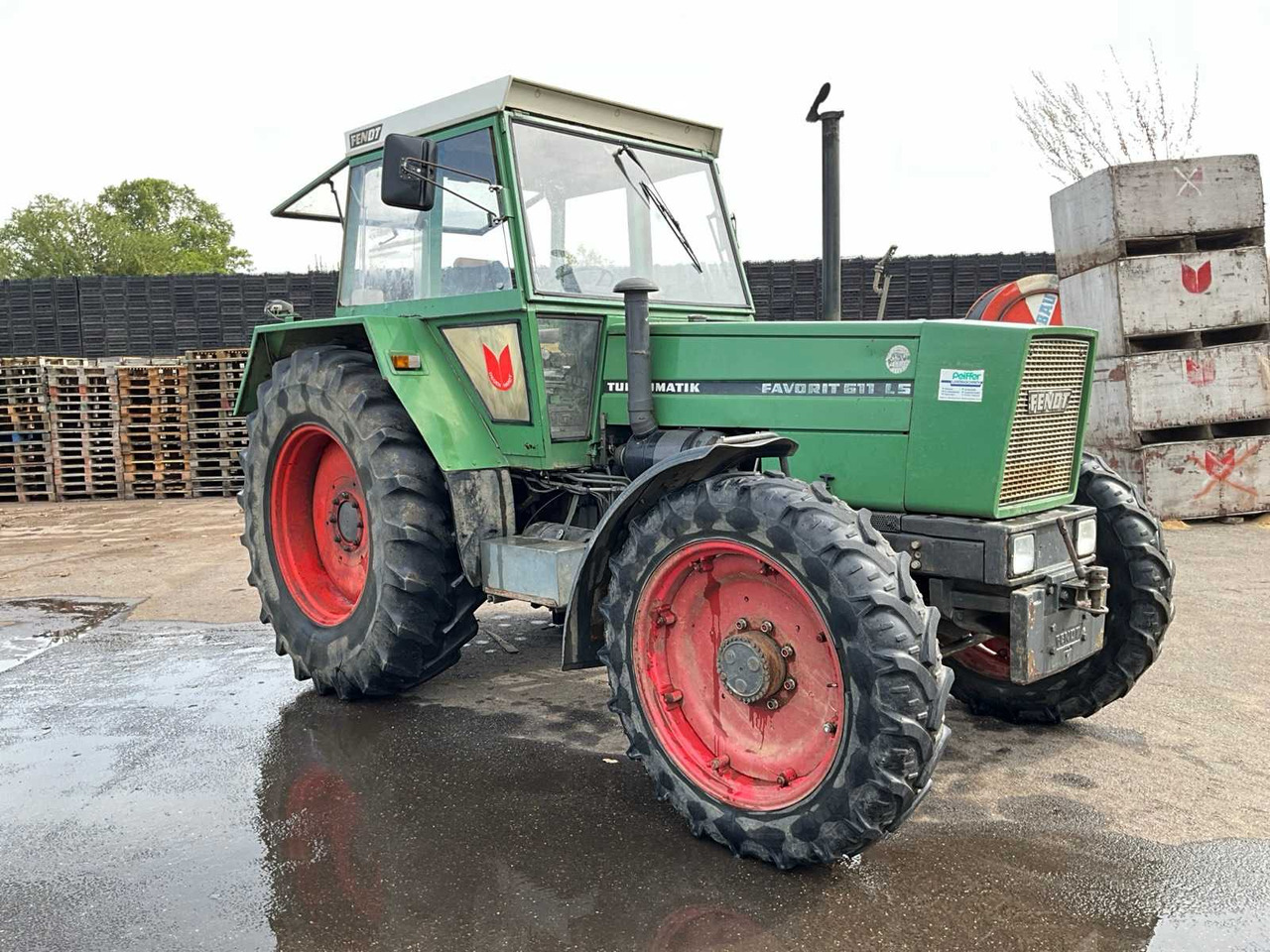 Fendt Turbomatic Favorit 611 Ls - Tracteur agricole: photos 2 Fendt Turbomatic Favorit 611 Ls - Tracteur agricole: photos 2