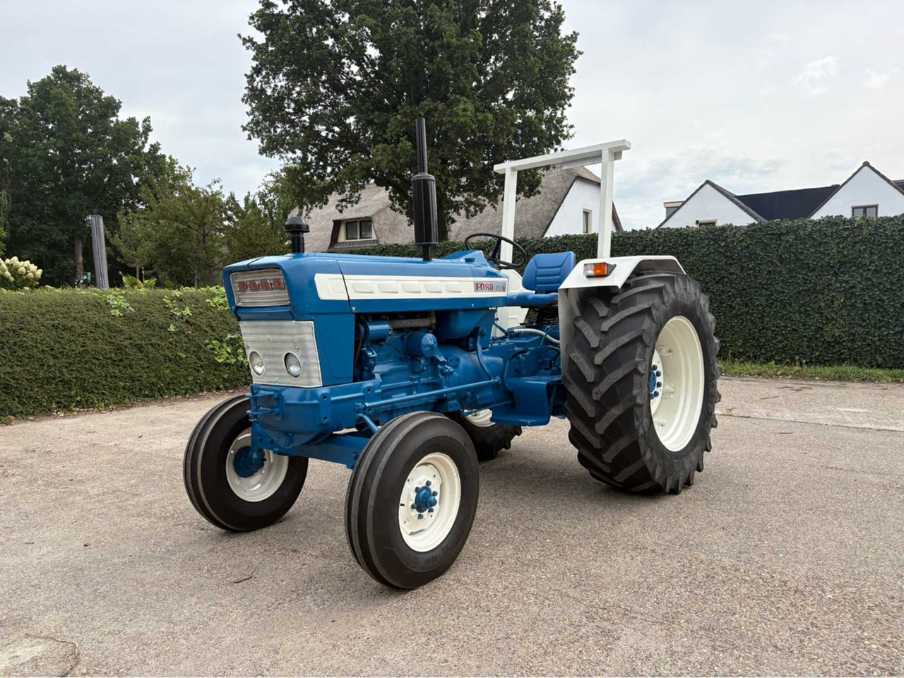Ford 5000 - Micro tracteur: photos 1 Ford 5000 - Micro tracteur: photos 1