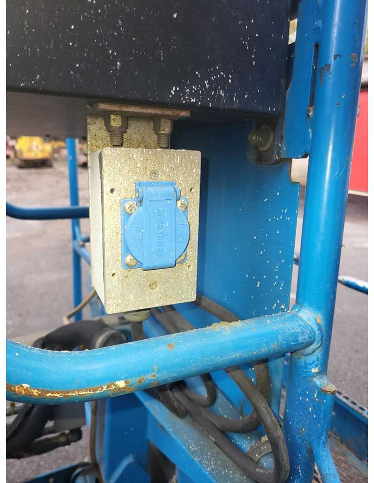 GENIE - 2014 - Z45/25J - AERIAL WORK PLATFORM - Nacelle: photos 5 GENIE - 2014 - Z45/25J - AERIAL WORK PLATFORM - Nacelle: photos 5