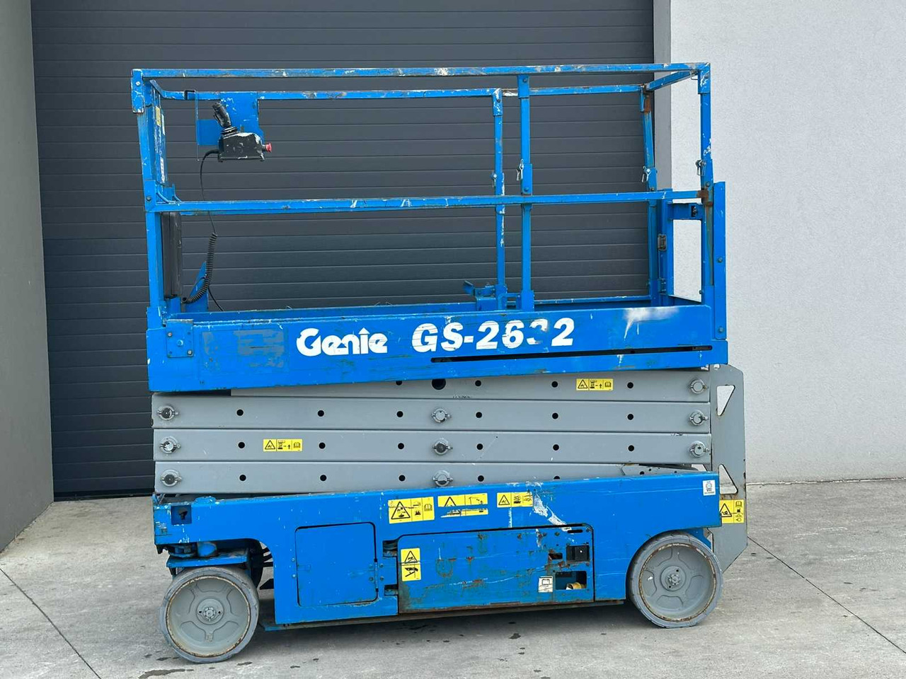 GENIE - GS-2632 - AERIAL WORK PLATFORMS - 2010 - Nacelle: photos 3 GENIE - GS-2632 - AERIAL WORK PLATFORMS - 2010 - Nacelle: photos 3