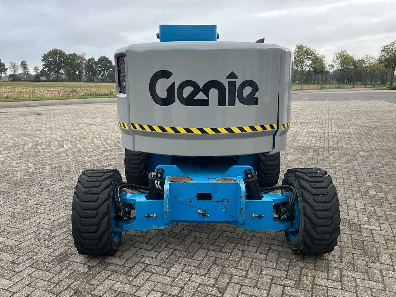 Genie Z-45/25J - Nacelle: photos 4 Genie Z-45/25J - Nacelle: photos 4