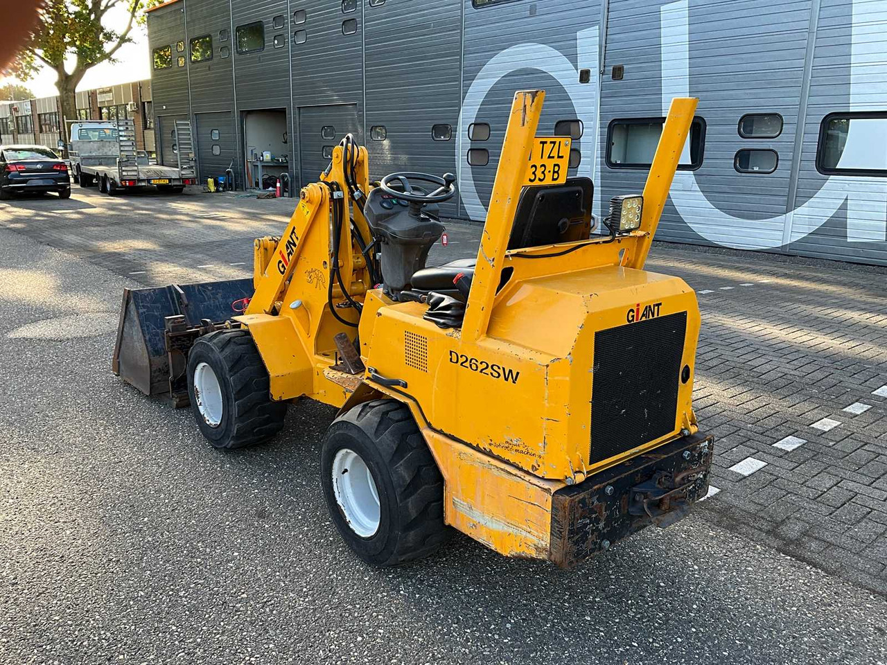 Giant D262SW - Chargeuse sur pneus: photos 4 Giant D262SW - Chargeuse sur pneus: photos 4