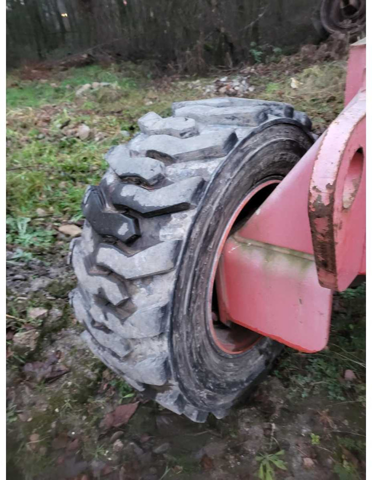 HAB - 2011 - T26 - AERIAL WORK PLATFORM - Nacelle: photos 4 HAB - 2011 - T26 - AERIAL WORK PLATFORM - Nacelle: photos 4