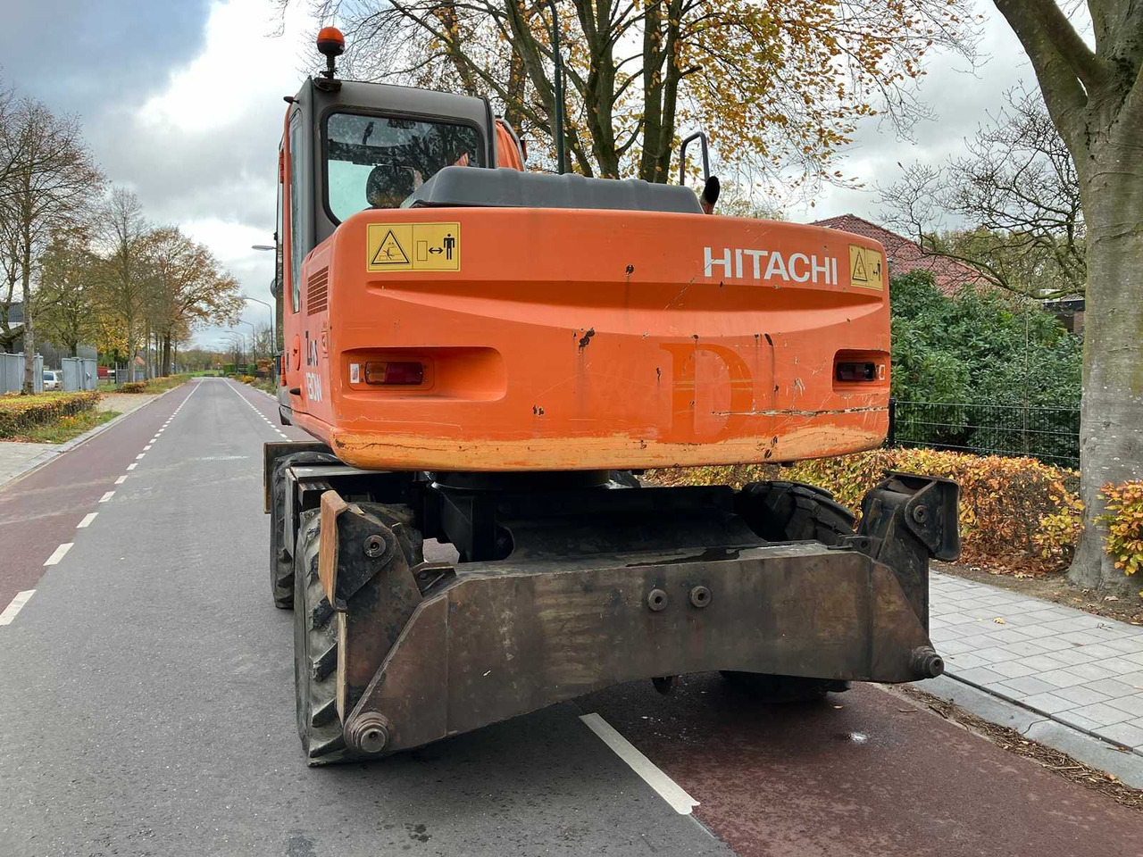 HITACHI - 2008 - ZX130W - WHEELED EXCAVATOR - Pelle sur pneus: photos 4 HITACHI - 2008 - ZX130W - WHEELED EXCAVATOR - Pelle sur pneus: photos 4