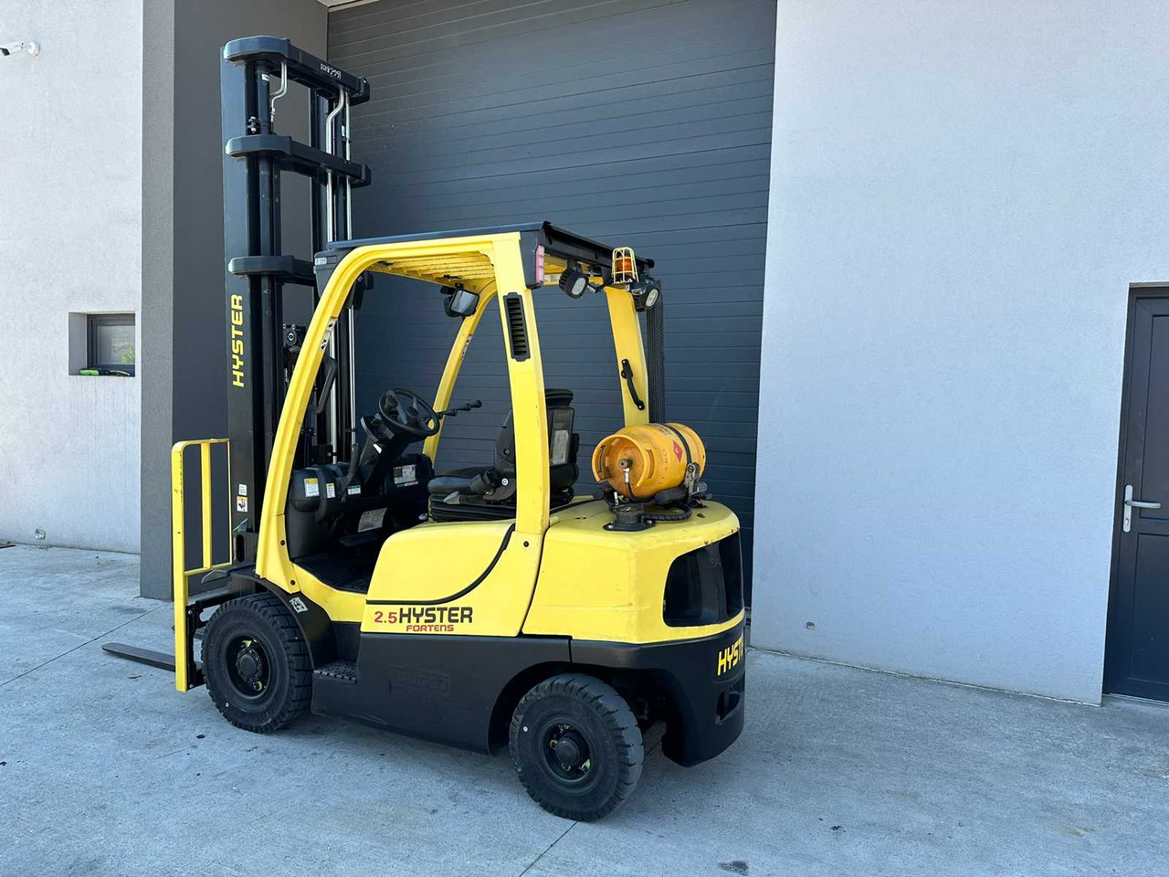 HYSTER - H2.5FT - FORKLIFT TRUCKS - 2016 - Chariot élévateur: photos 3 HYSTER - H2.5FT - FORKLIFT TRUCKS - 2016 - Chariot élévateur: photos 3