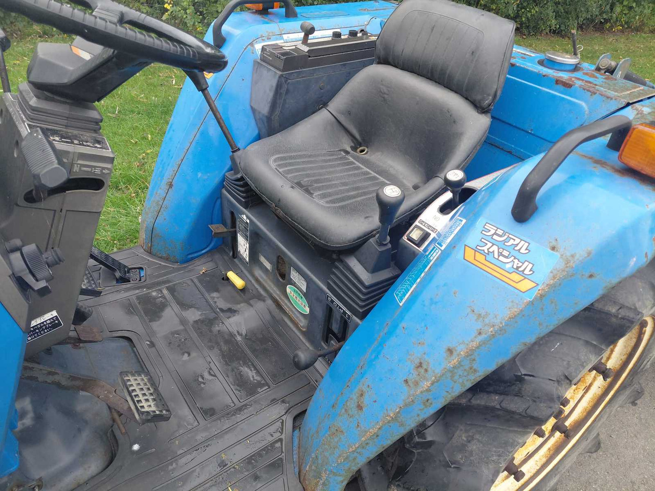 Iseki TA227 - Micro tracteur: photos 5 Iseki TA227 - Micro tracteur: photos 5