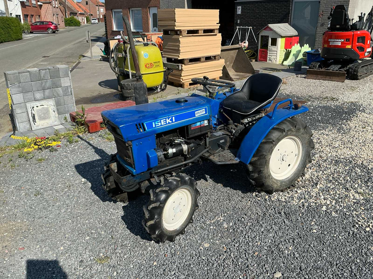 Iseki TX1300F - Micro tracteur: photos 1 Iseki TX1300F - Micro tracteur: photos 1