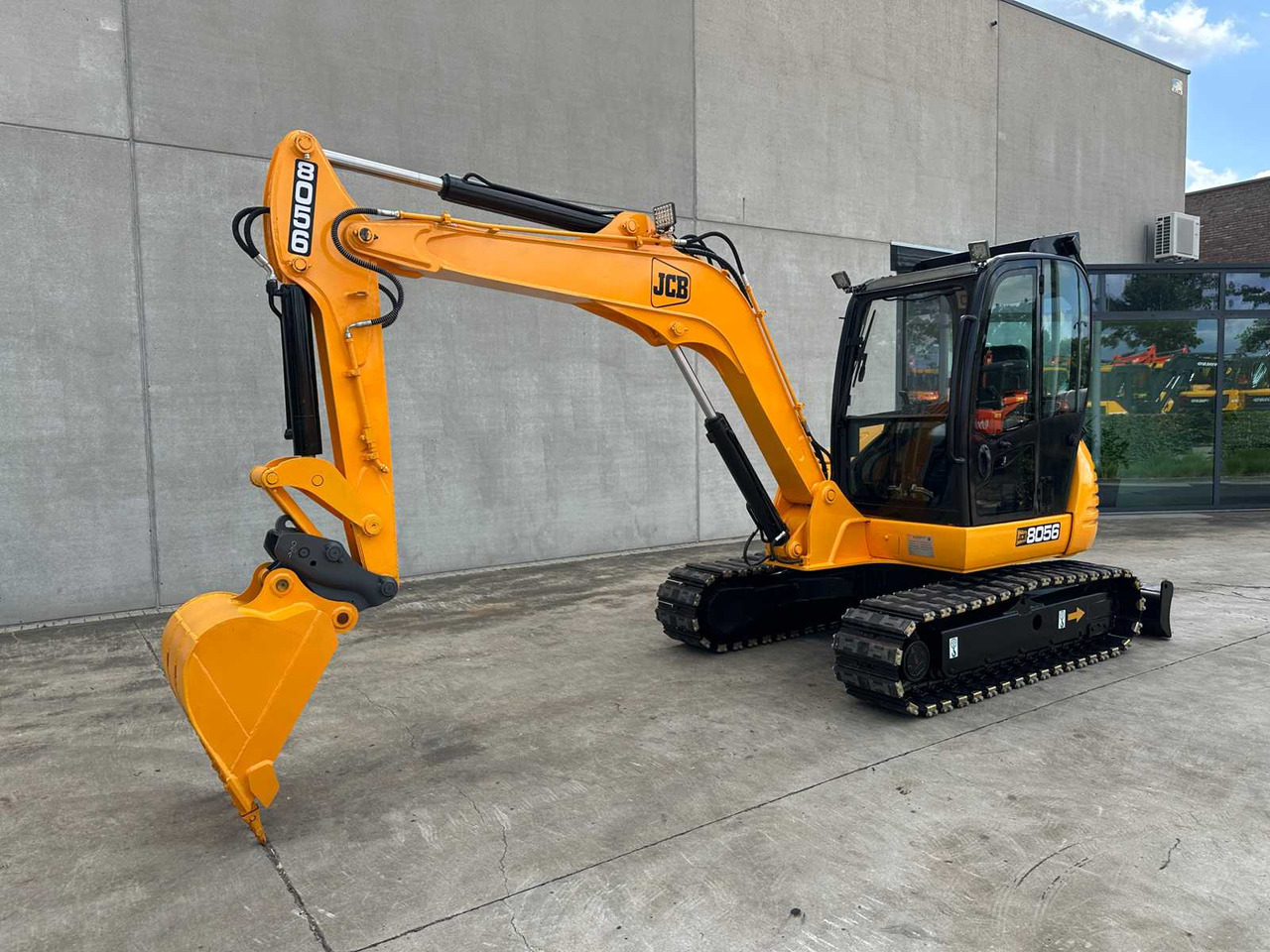 JCB 8056 - Pelle sur chenille: photos 1 JCB 8056 - Pelle sur chenille: photos 1