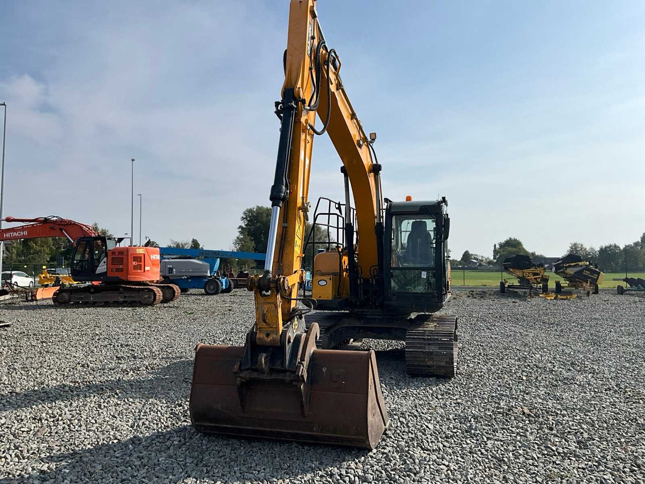 JCB JS145lc - Pelle sur chenille: photos 2 JCB JS145lc - Pelle sur chenille: photos 2