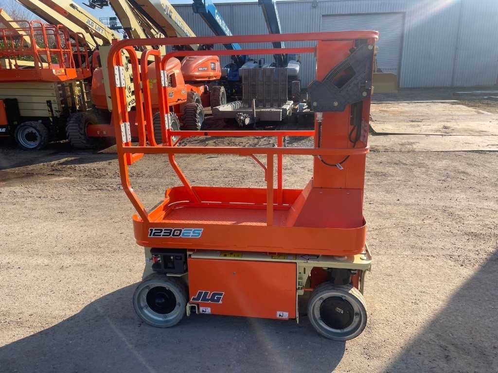 JLG 1230 ES - Nacelle: photos 2 JLG 1230 ES - Nacelle: photos 2