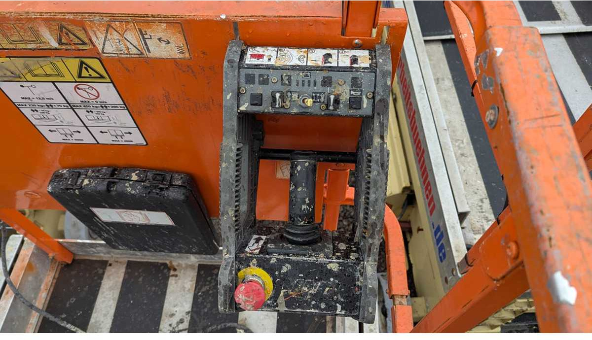 JLG 2646ES - Nacelle: photos 5 JLG 2646ES - Nacelle: photos 5