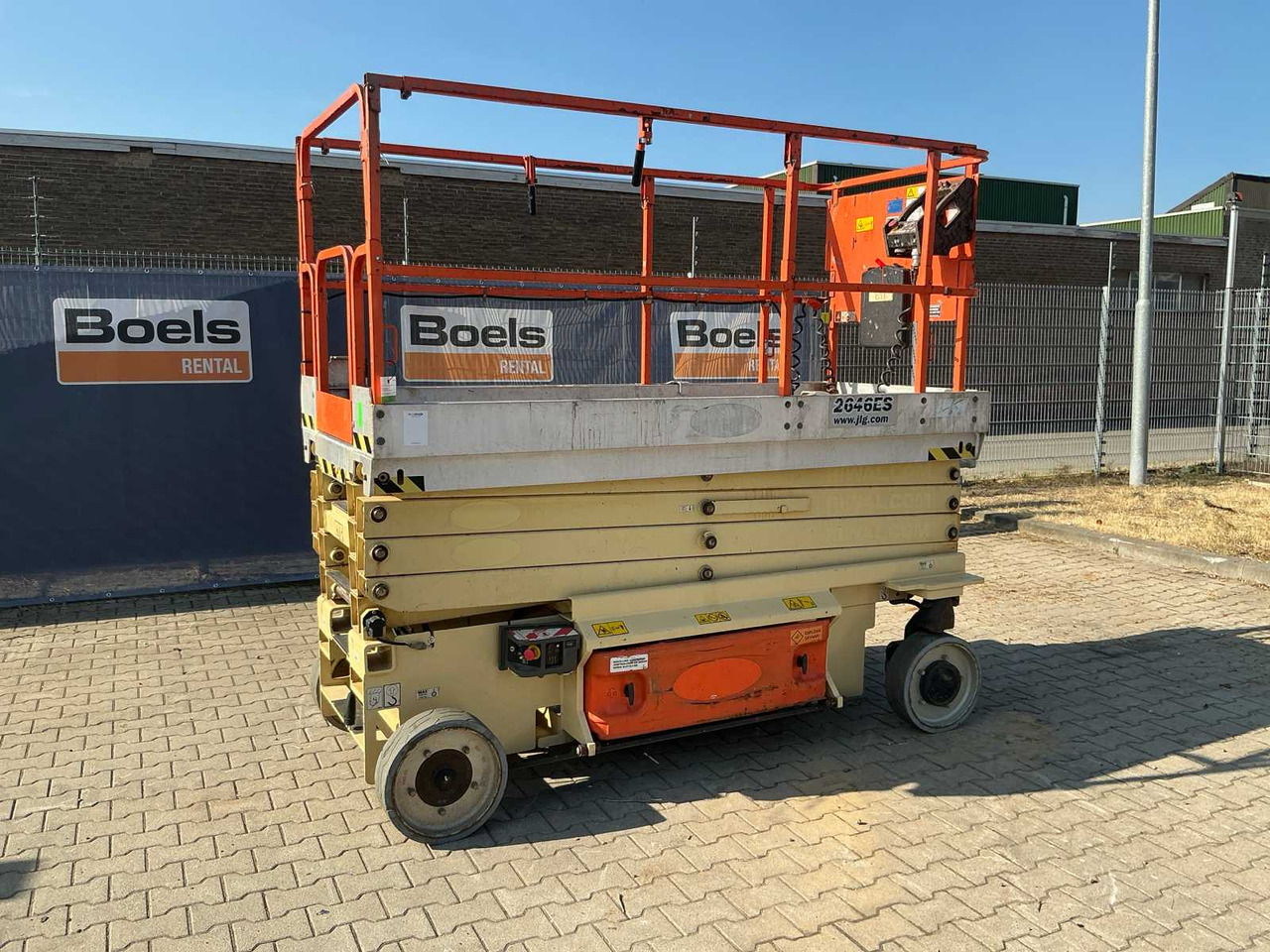 JLG 2646ES - Nacelle: photos 2 JLG 2646ES - Nacelle: photos 2