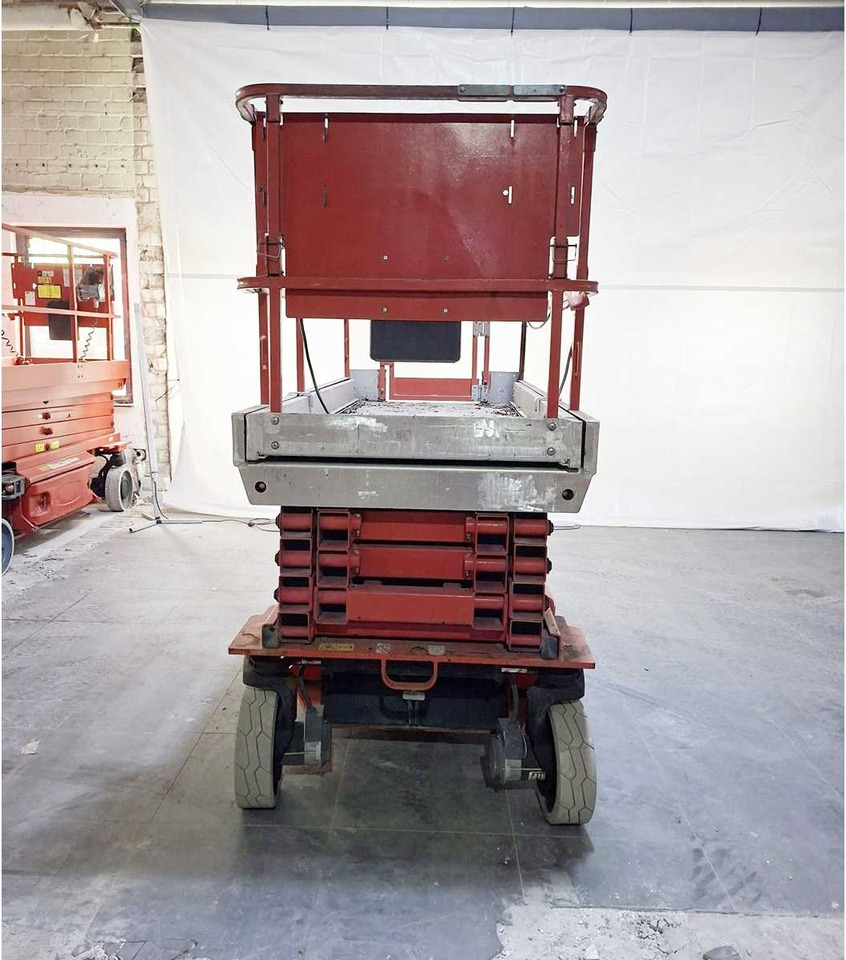 JLG 3246ES - Nacelle: photos 2 JLG 3246ES - Nacelle: photos 2