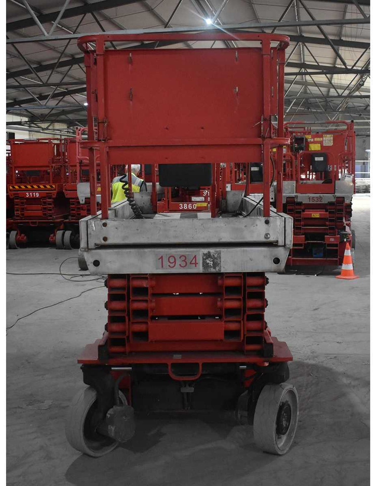 JLG 3246ES - Nacelle: photos 2 JLG 3246ES - Nacelle: photos 2