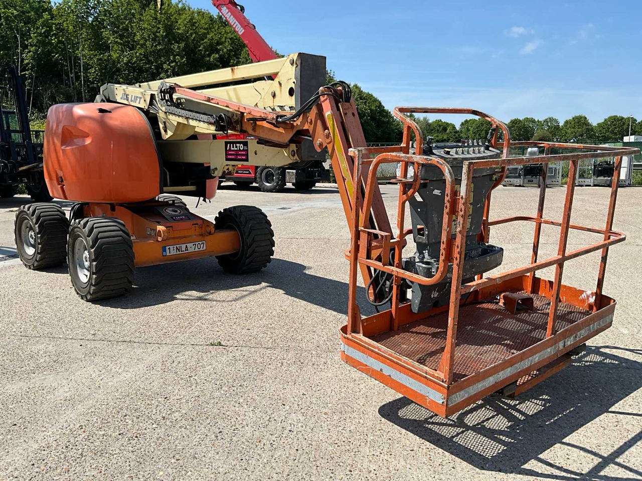 JLG 450AJ - Nacelle: photos 3 JLG 450AJ - Nacelle: photos 3