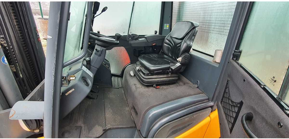 JUNGHEINRICH - DFG S50S - 2015 - FORKLIFT TRUCKS - Chariot élévateur: photos 2 JUNGHEINRICH - DFG S50S - 2015 - FORKLIFT TRUCKS - Chariot élévateur: photos 2
