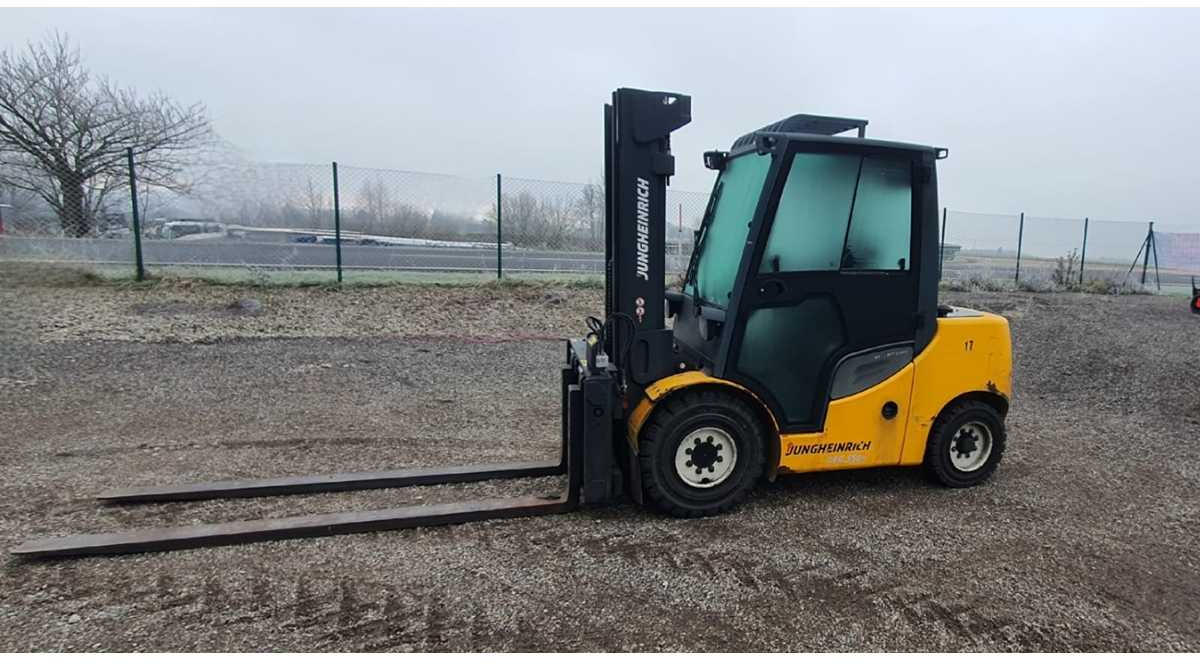 JUNGHEINRICH - DFG S50S - 2015 - FORKLIFT TRUCKS - Chariot élévateur: photos 1 JUNGHEINRICH - DFG S50S - 2015 - FORKLIFT TRUCKS - Chariot élévateur: photos 1