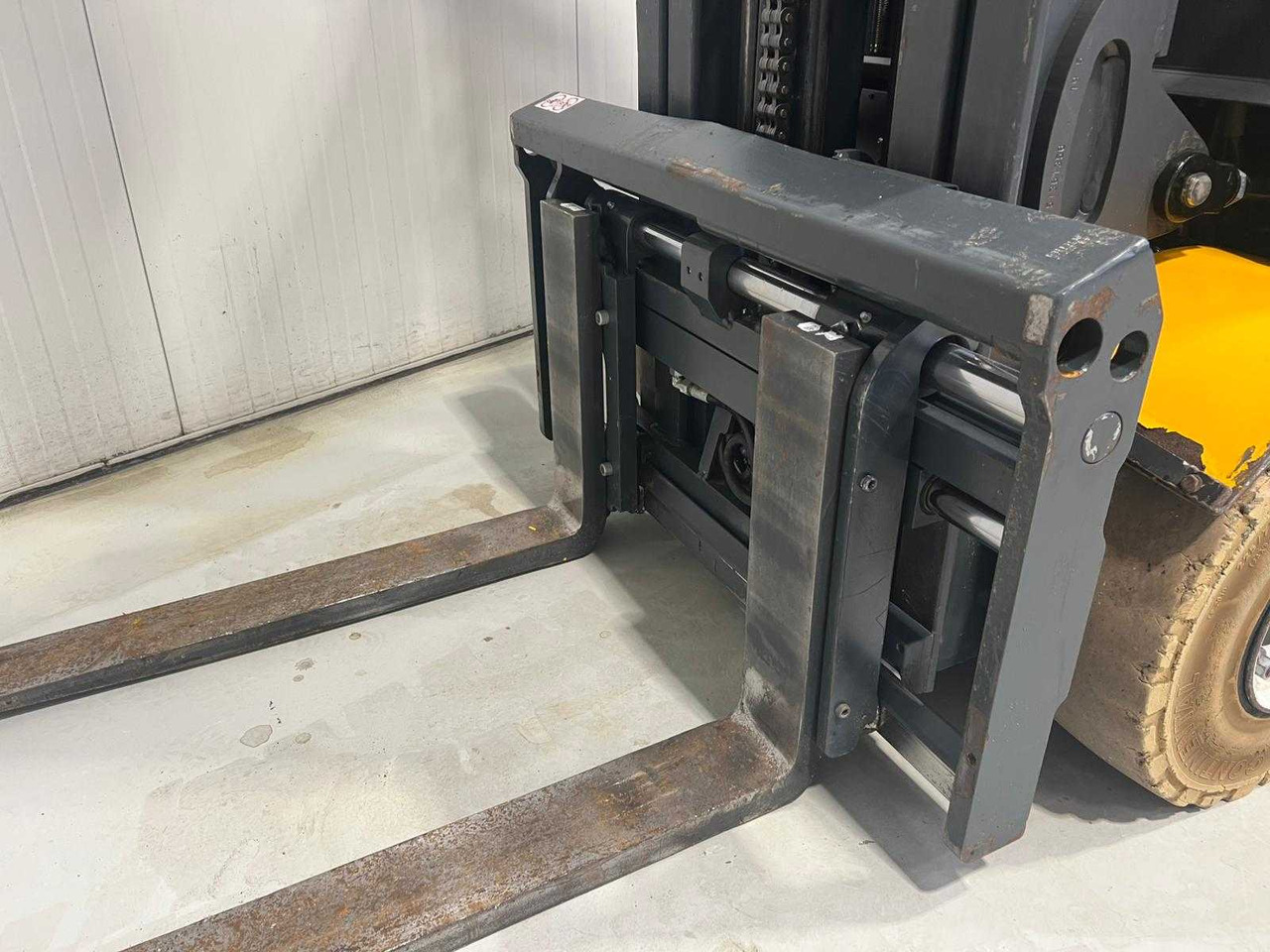 JUNGHEINRICH - EFG425K - FORKLIFT - TRIPLEX - FREE-LIFT - Chariot élévateur: photos 3 JUNGHEINRICH - EFG425K - FORKLIFT - TRIPLEX - FREE-LIFT - Chariot élévateur: photos 3