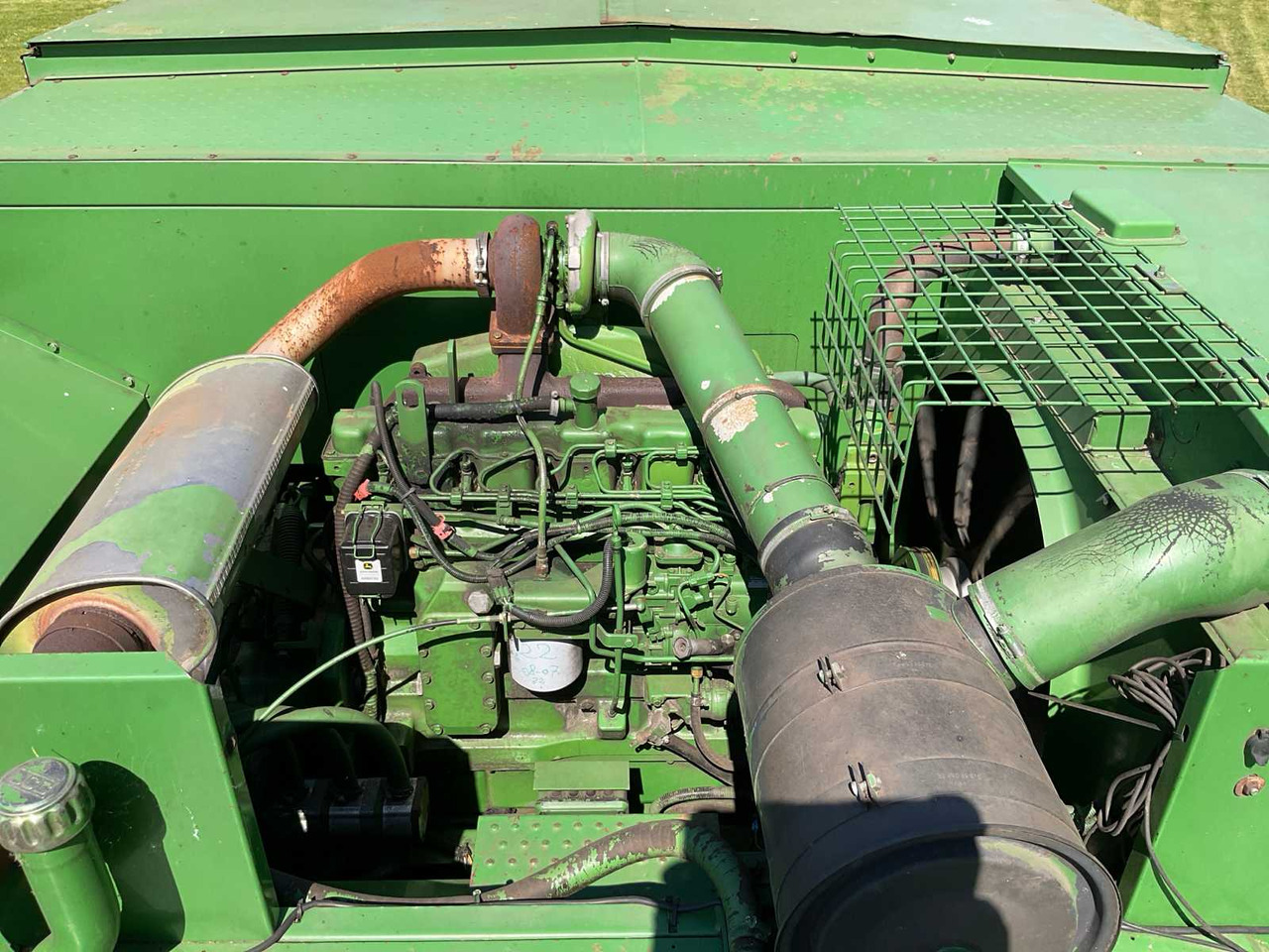 Moissonneuse-batteuse John Deere 2056: photos 24