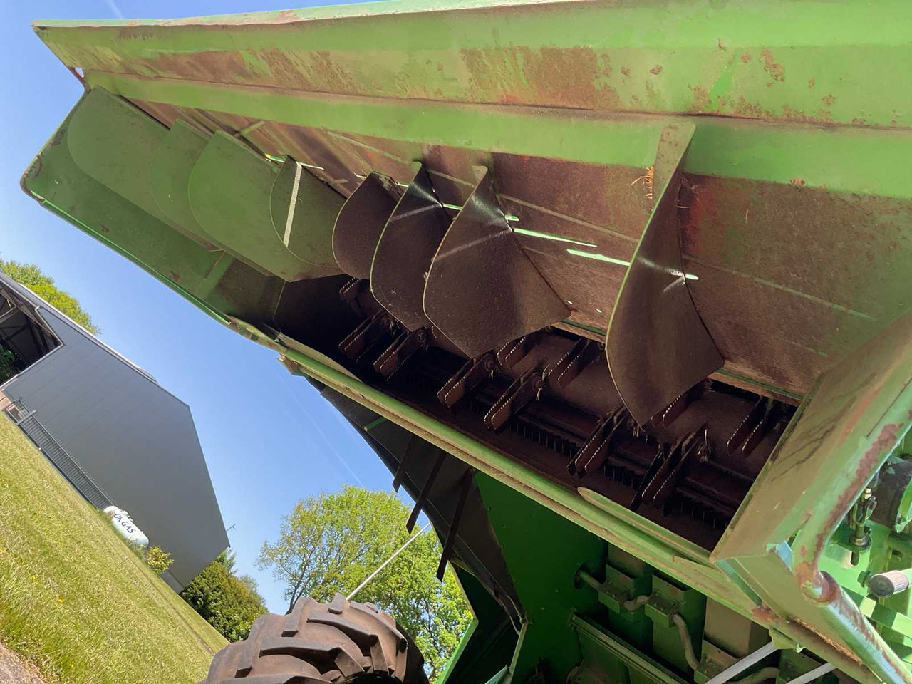 Moissonneuse-batteuse John Deere 2056: photos 16