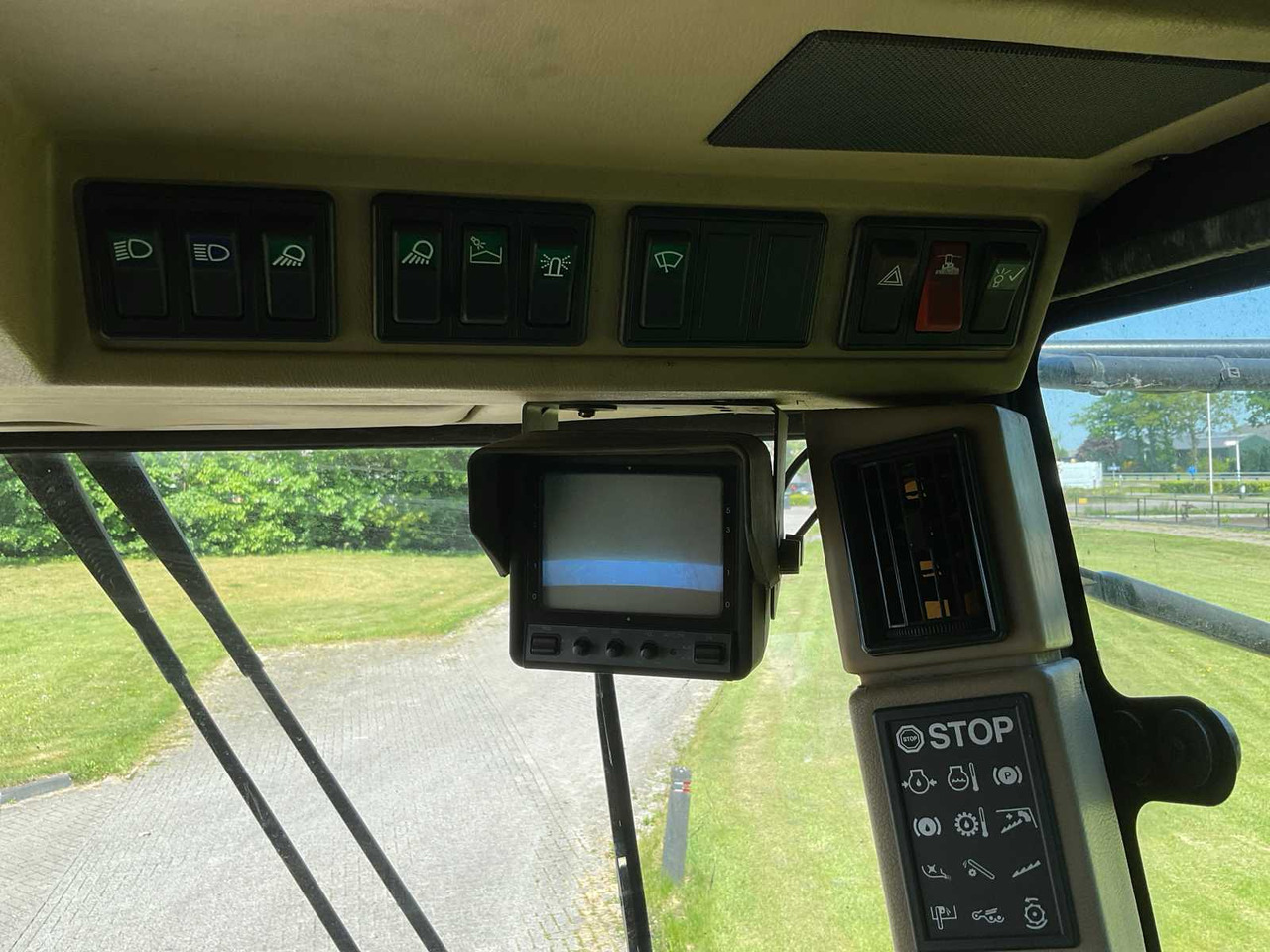 Moissonneuse-batteuse John Deere 2056: photos 33