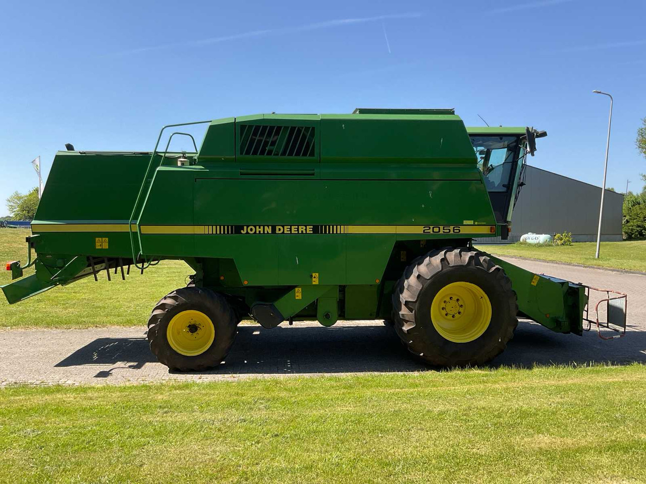 Moissonneuse-batteuse John Deere 2056: photos 6