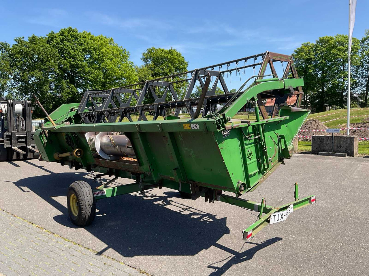 John Deere 818 - Moissonneuse-batteuse: photos 5 John Deere 818 - Moissonneuse-batteuse: photos 5