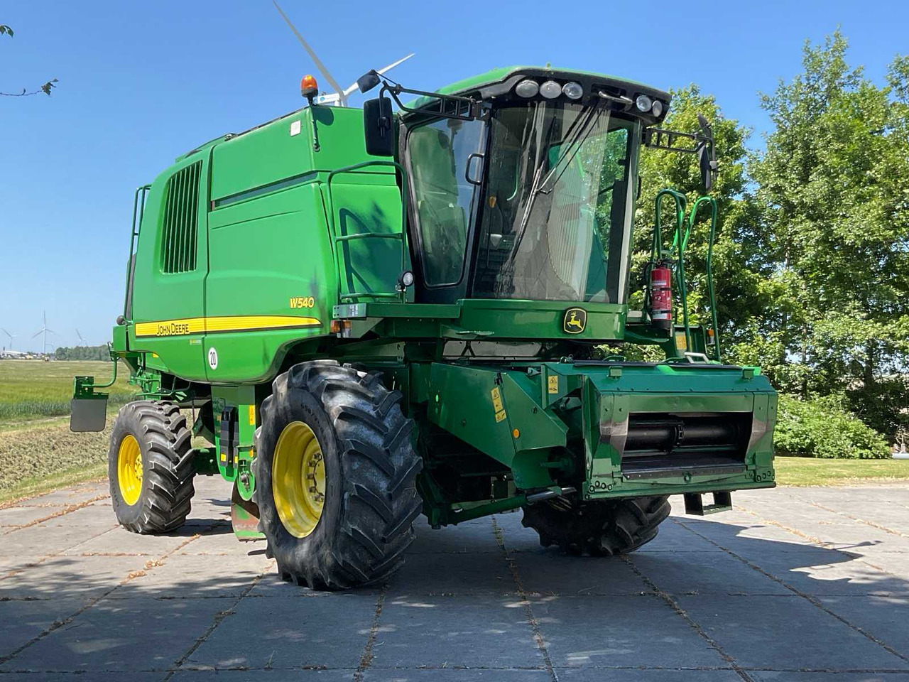 John Deere W540 - Moissonneuse-batteuse: photos 4 John Deere W540 - Moissonneuse-batteuse: photos 4